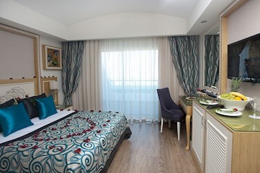Honeymoon Room