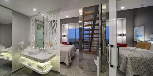 Dublex Family Room Land View