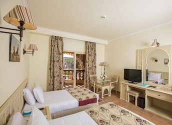 Standard Side Sea View Room