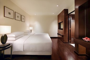 Regency Suite