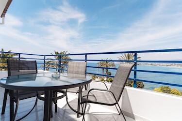 One Bedroom Superior Sea View